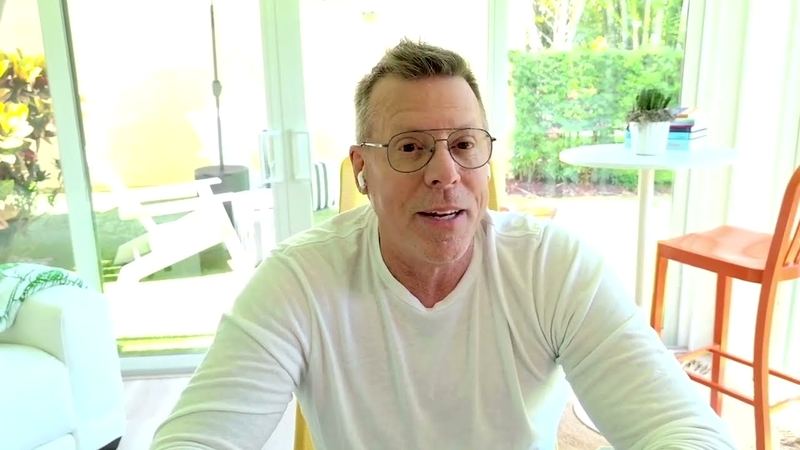 Ron Sacco talking to camera in his video: How to buy a franchise business (full guide)